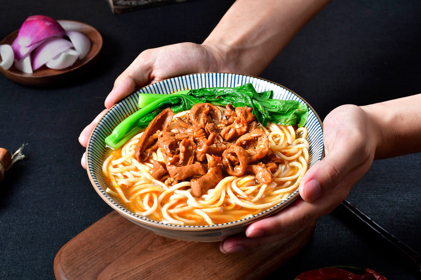 Spicy pork intestine noodles