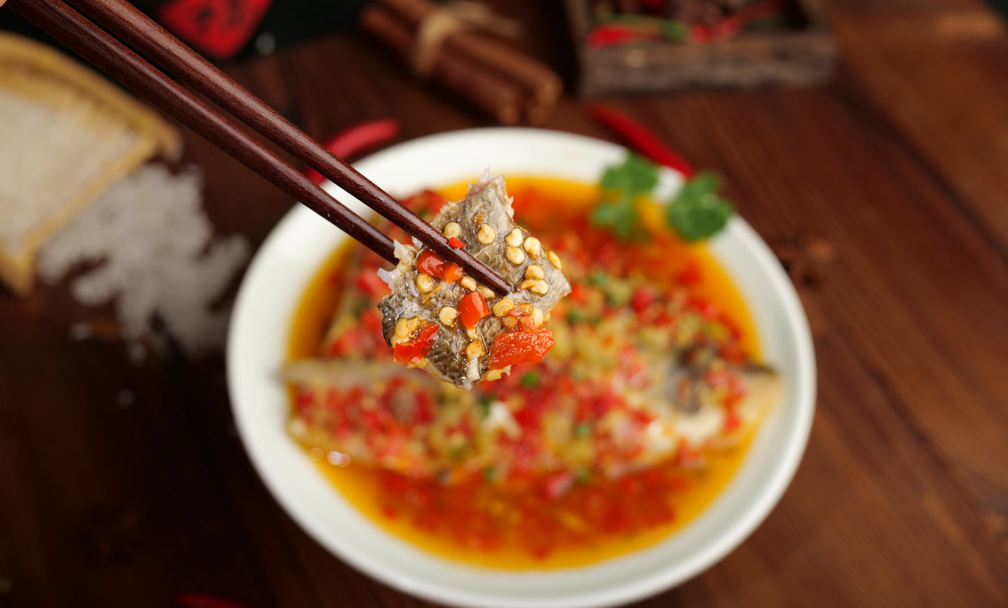 Fish head with chopped pepper