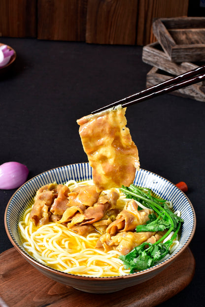 Golden Soup Beef Noodles